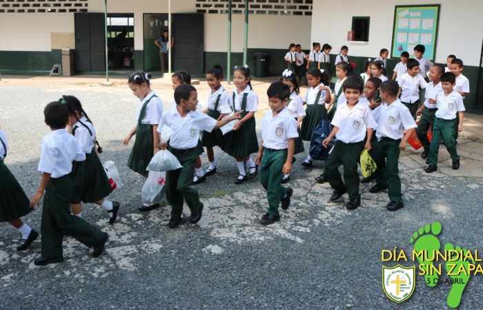 DÍA_SIN_ZAPATOS.011