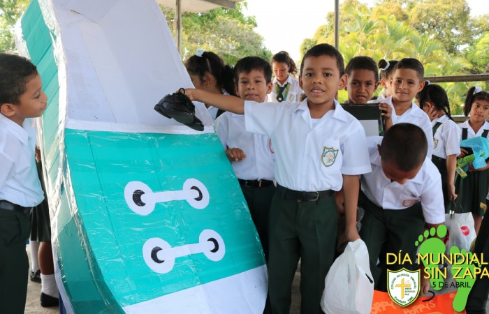 DÍA_SIN_ZAPATOS.013