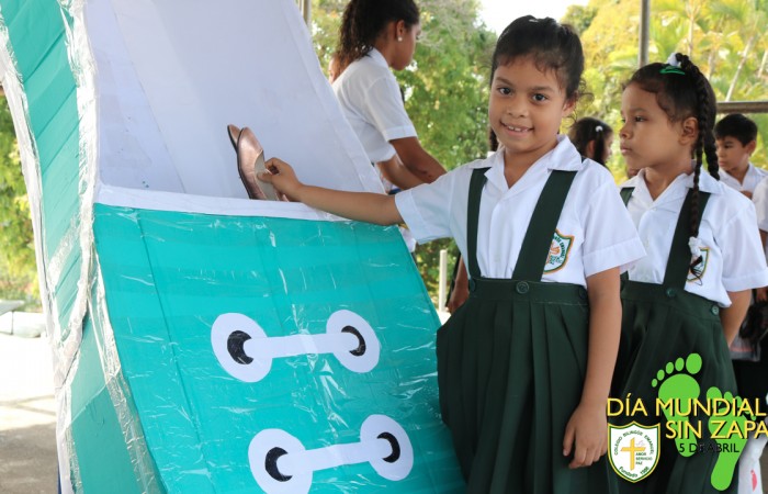 DÍA_SIN_ZAPATOS.015