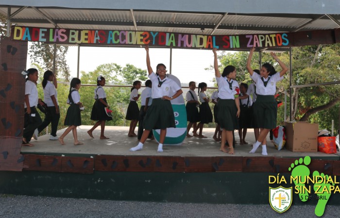 DÍA_SIN_ZAPATOS.029