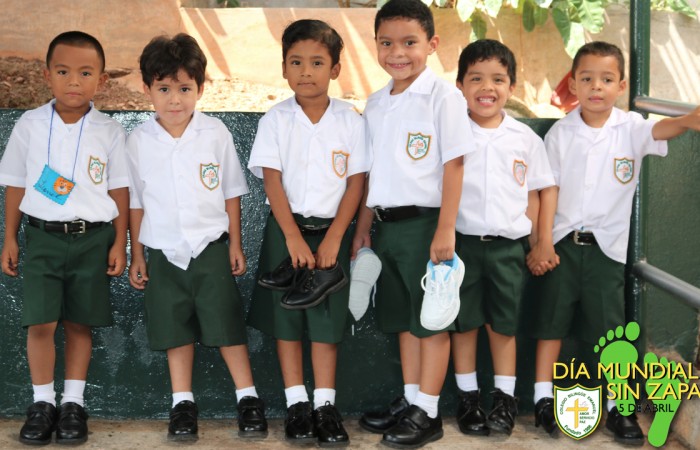 DÍA_SIN_ZAPATOS.034