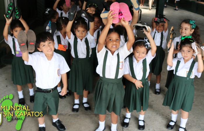 DÍA_SIN_ZAPATOS.036