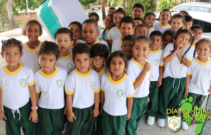 DÍA_SIN_ZAPATOS.038