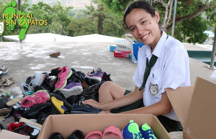 DÍA_SIN_ZAPATOS.046
