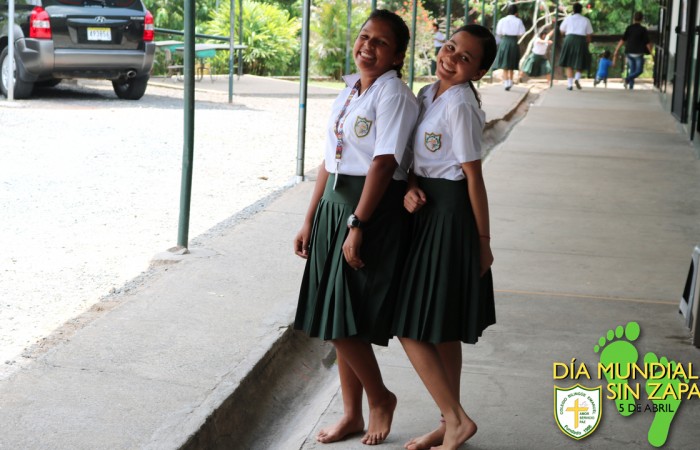 DÍA_SIN_ZAPATOS.047
